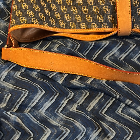 Dooney & Bourke Navy Blue Tote - Picture 9 of 16